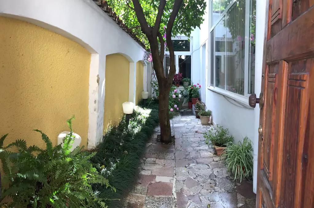 Guesthouse Pension Andrea Tiranë Luaran gambar